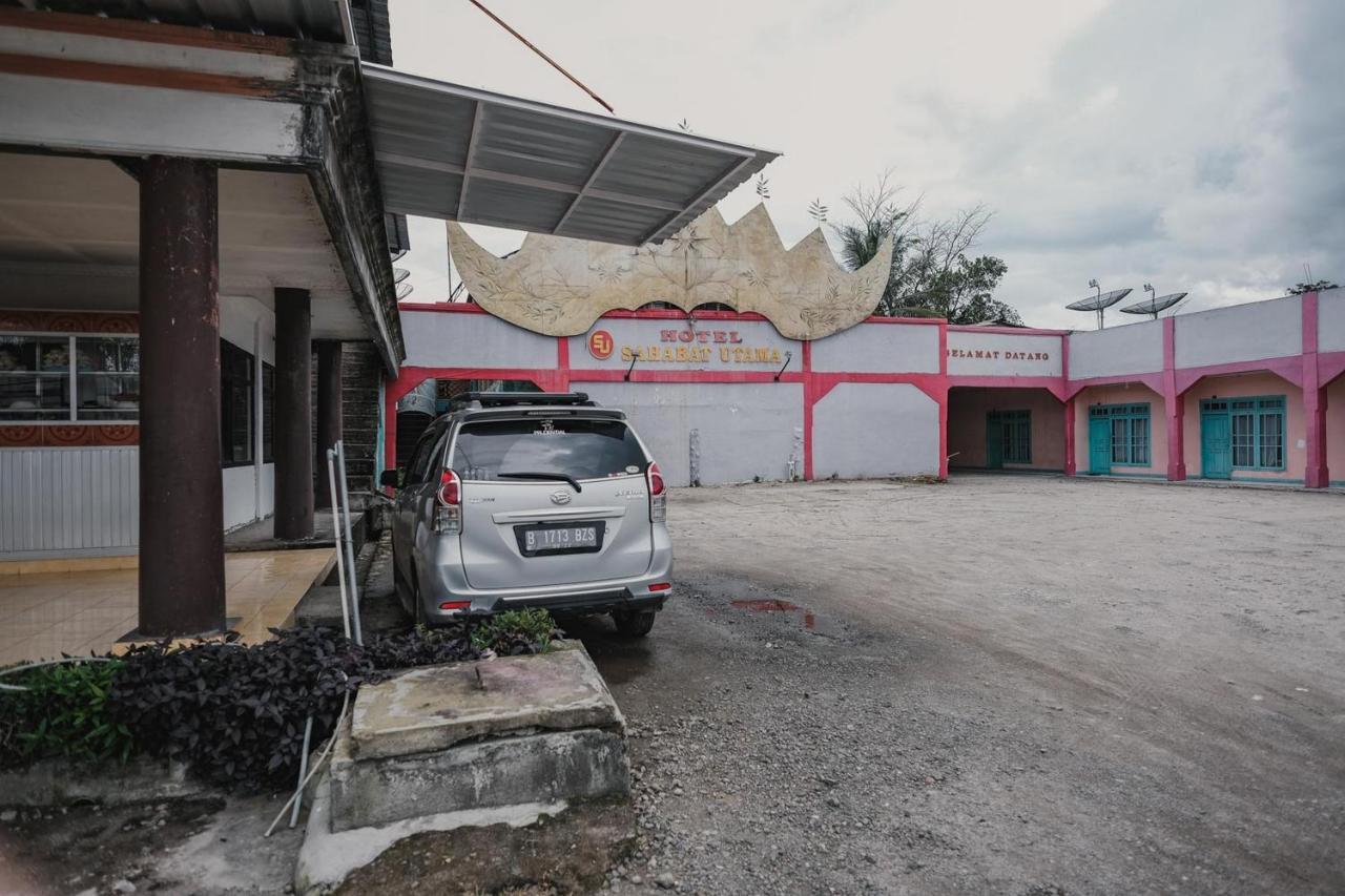 Reddoorz Syariah Near Kebun Raya Liwa Hotel Negarabatin Exterior photo