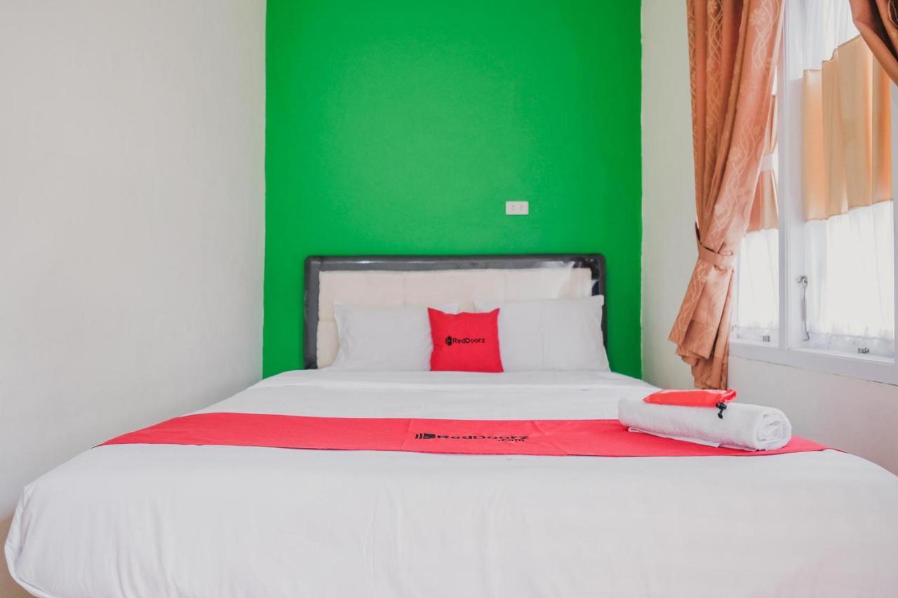 Reddoorz Syariah Near Kebun Raya Liwa Hotel Negarabatin Exterior photo